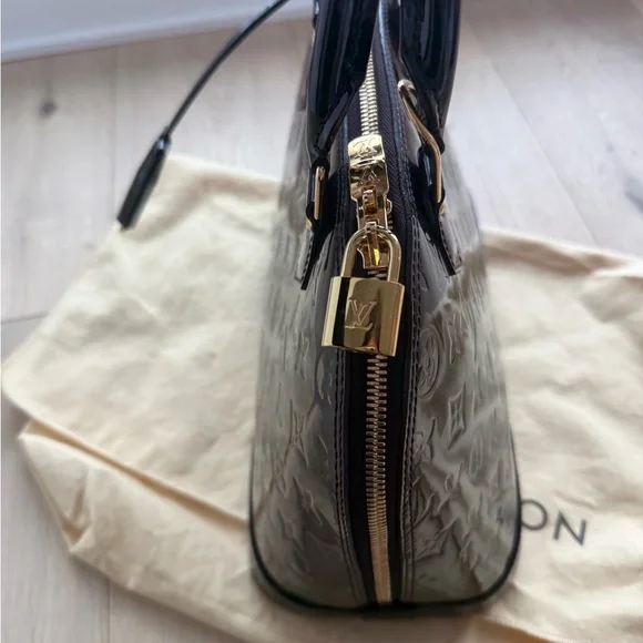 Louis Vuitton Black Patent Vernis Alma Satchel with Gold Hardware - Picture 4 of 5